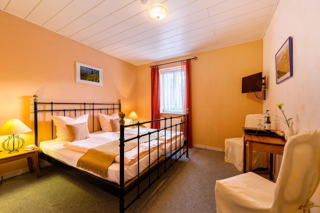 Moselhotel Ludwigs Köwerich Rum bild