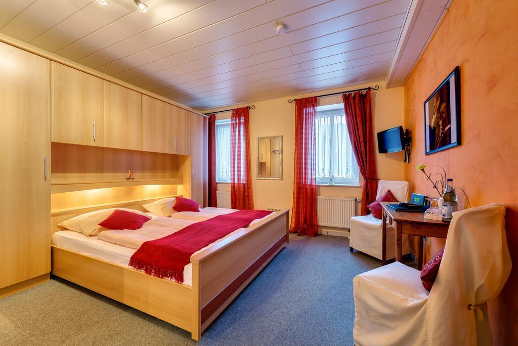 Moselhotel Ludwigs Köwerich Rum bild